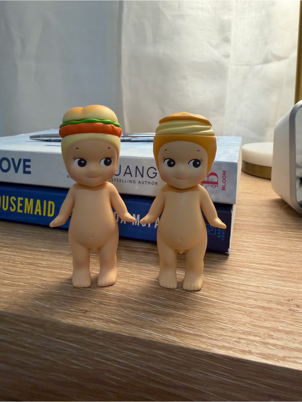Sonny Angel snack bundle- cream puff and fried chicken sandwich
